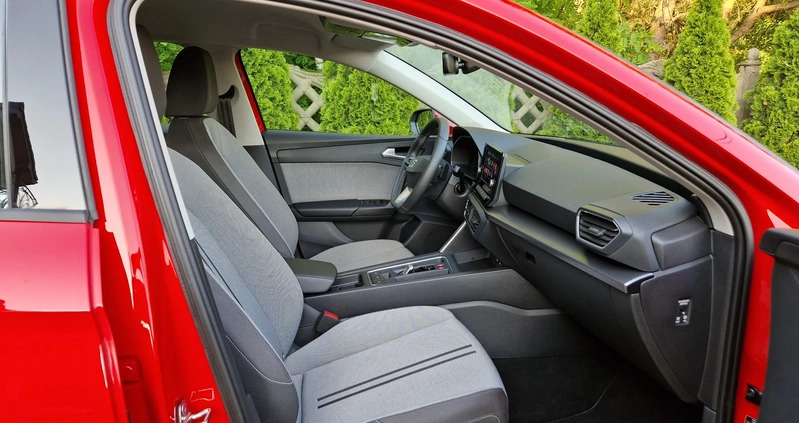 Seat Leon cena 99900 przebieg: 29000, rok produkcji 2022 z Przemyśl małe 254